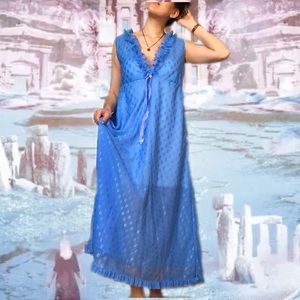 Embroidered Daisy Nightgown